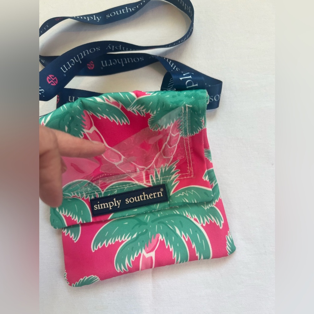 Simply Southern Crossbody Bag - Picture 3 of 4